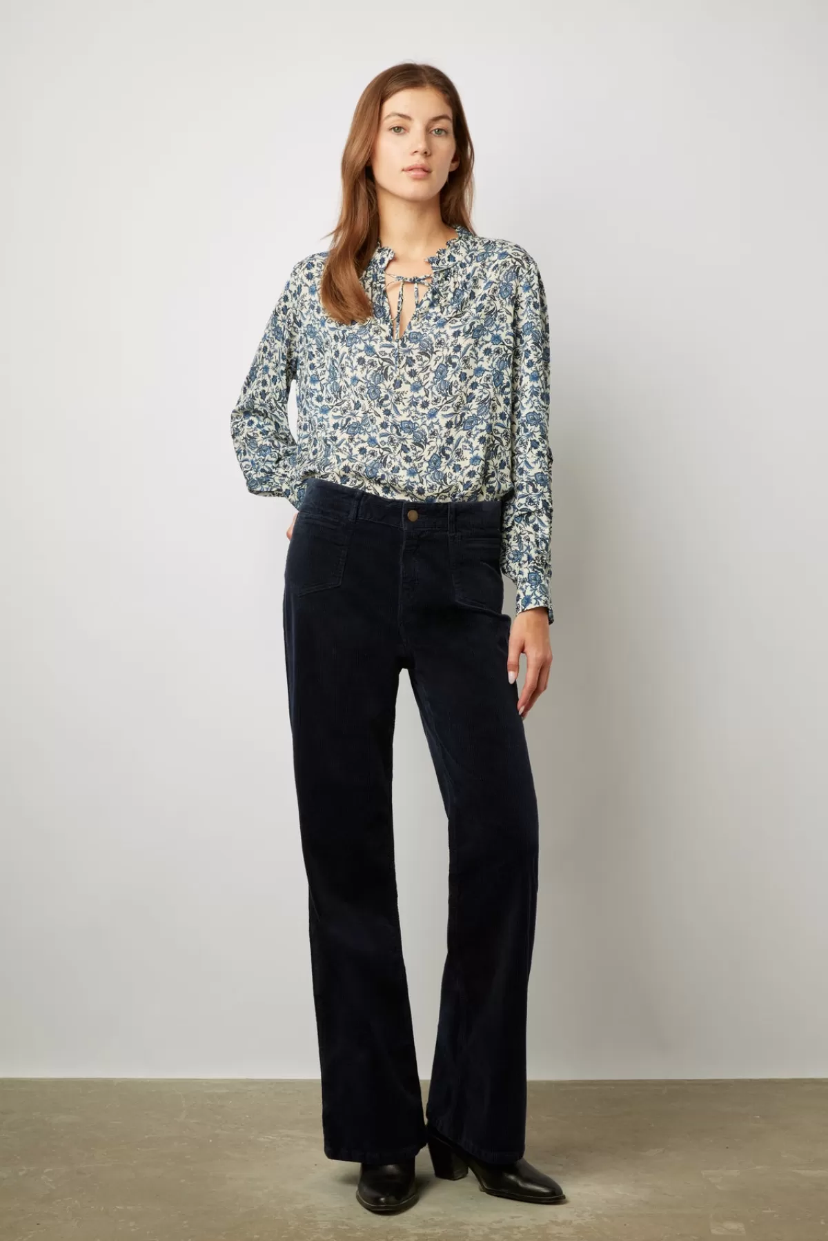 Gerarddarel Pantalon flare en velours côtelé - ELVY Bleu foncé / Marine-Femme Pantalons & Jeans