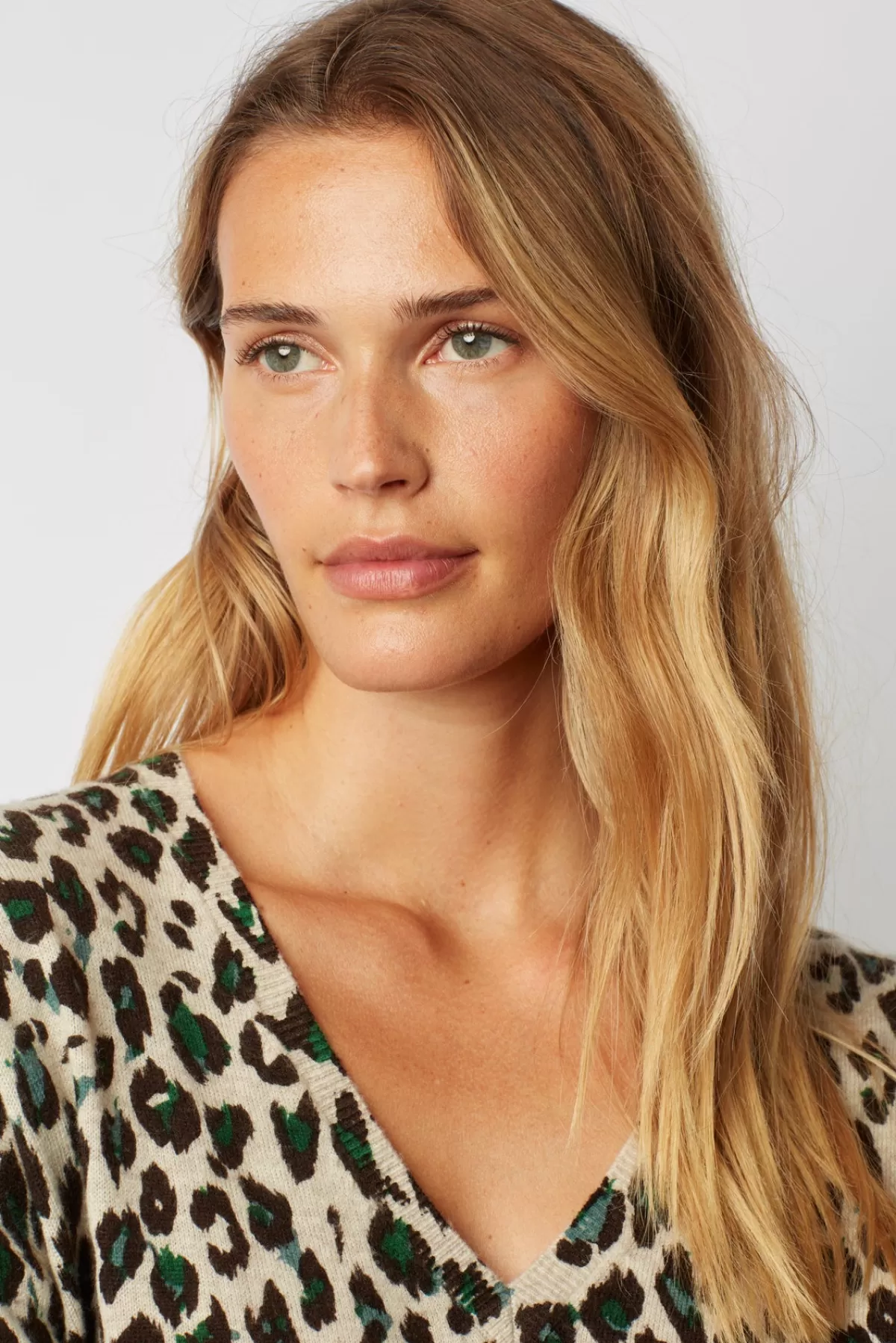 Gerarddarel Pull V en laine imprimé léopard - LAVINIA Vert-Femme Maille