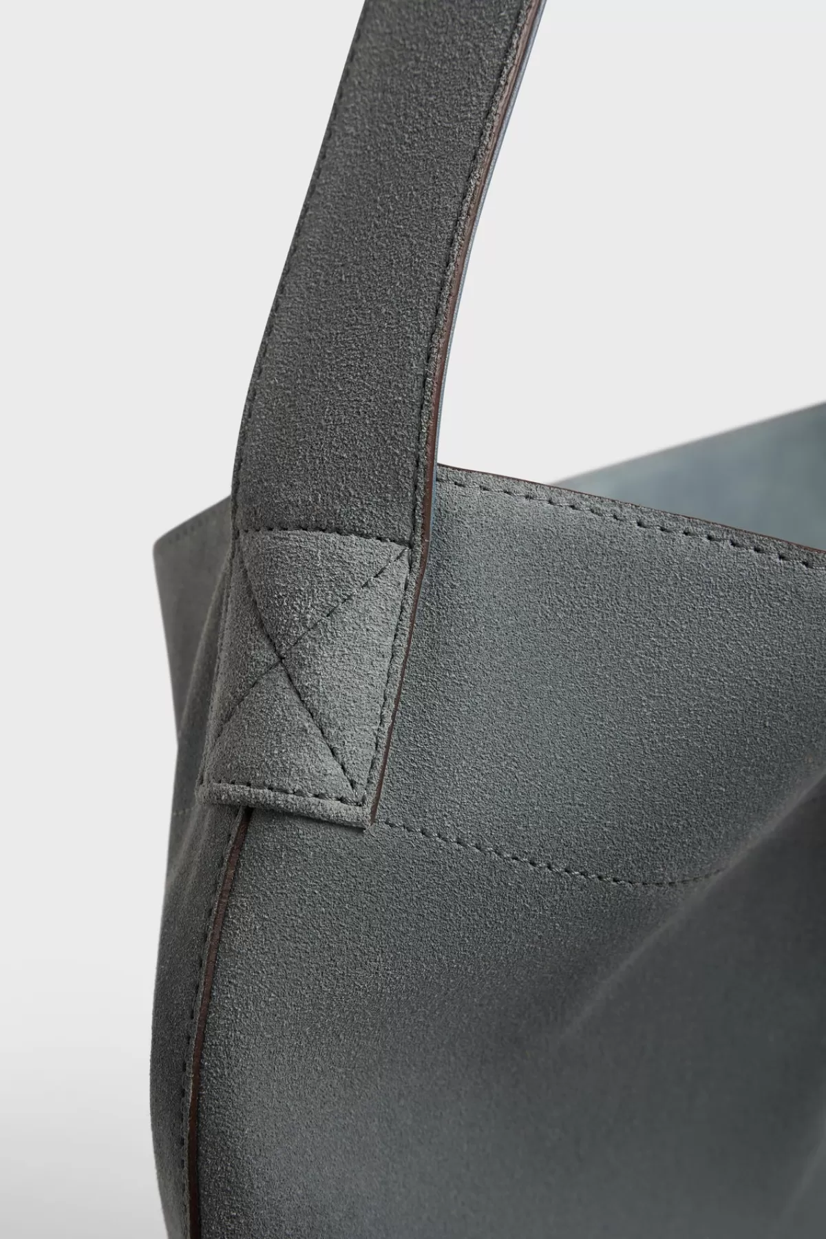 Gerarddarel Sac Hobo en cuir velours femme bleu LADY | Gerard Darel Gris-Femme Sacs à main | Sacs porté épaule